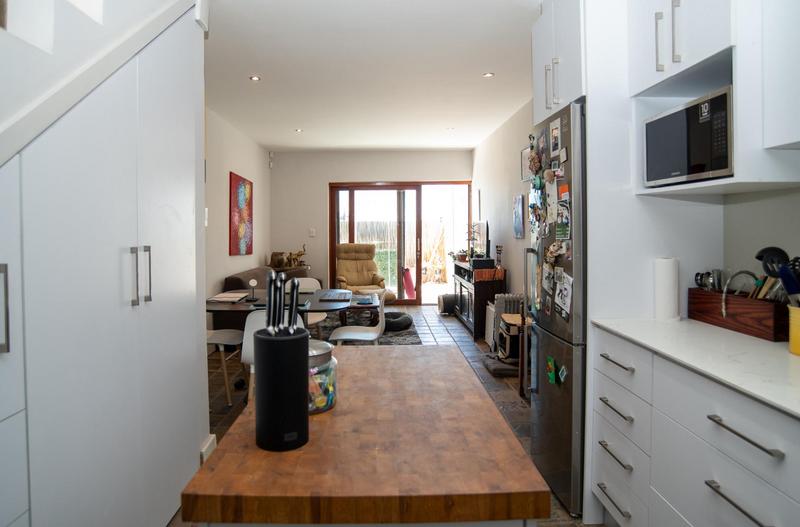 2 Bedroom Property for Sale in Sea Point Western Cape